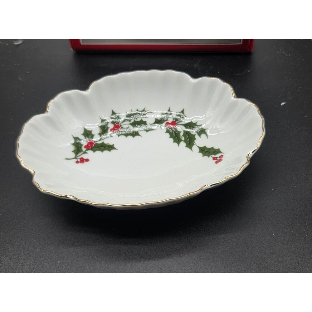 Vintage Apex Porcelain Dish Christmas Holly With Box